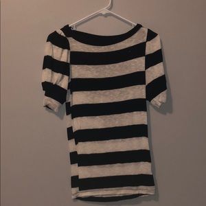 LONG STRIPED BLACK AND WHITE SHIRT